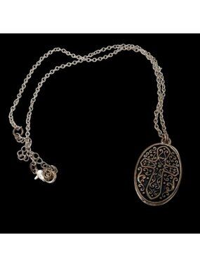 Vintage Silver Tone Oval Cross Pendant Photo Holder Necklace